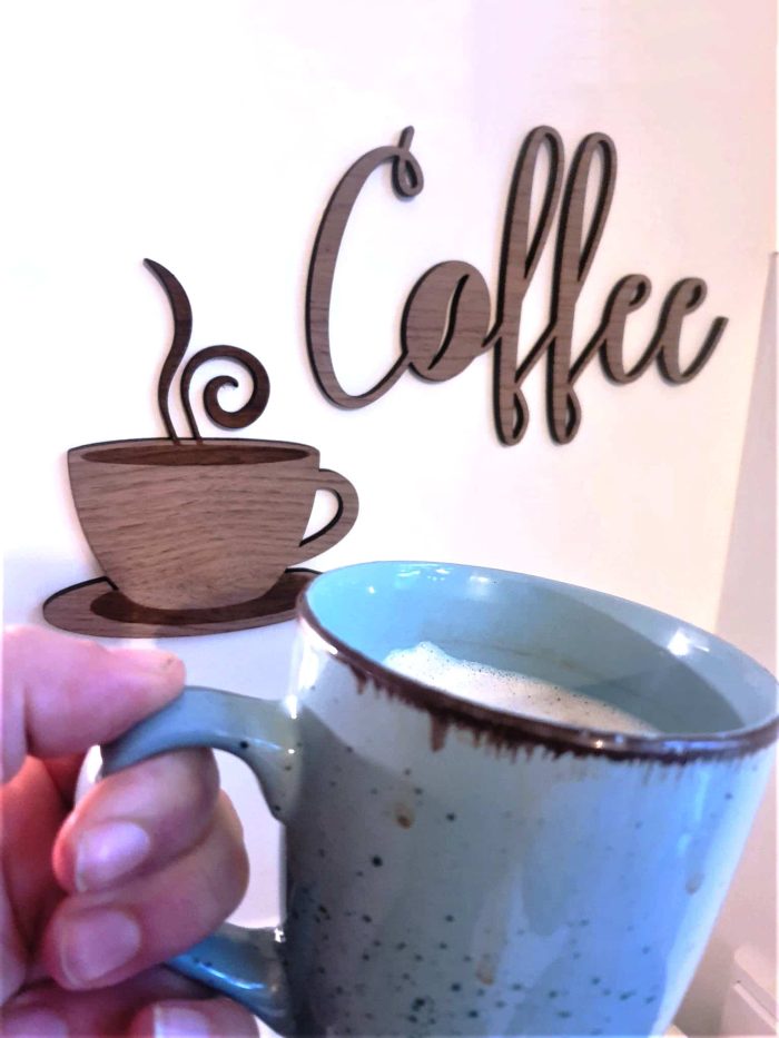 Treend.dk - Coffee med kaffeboenne. Et tidløst udtryk og overflod af omtanke med naturprodukter er fundamentet for et bæredygtigt treend.​