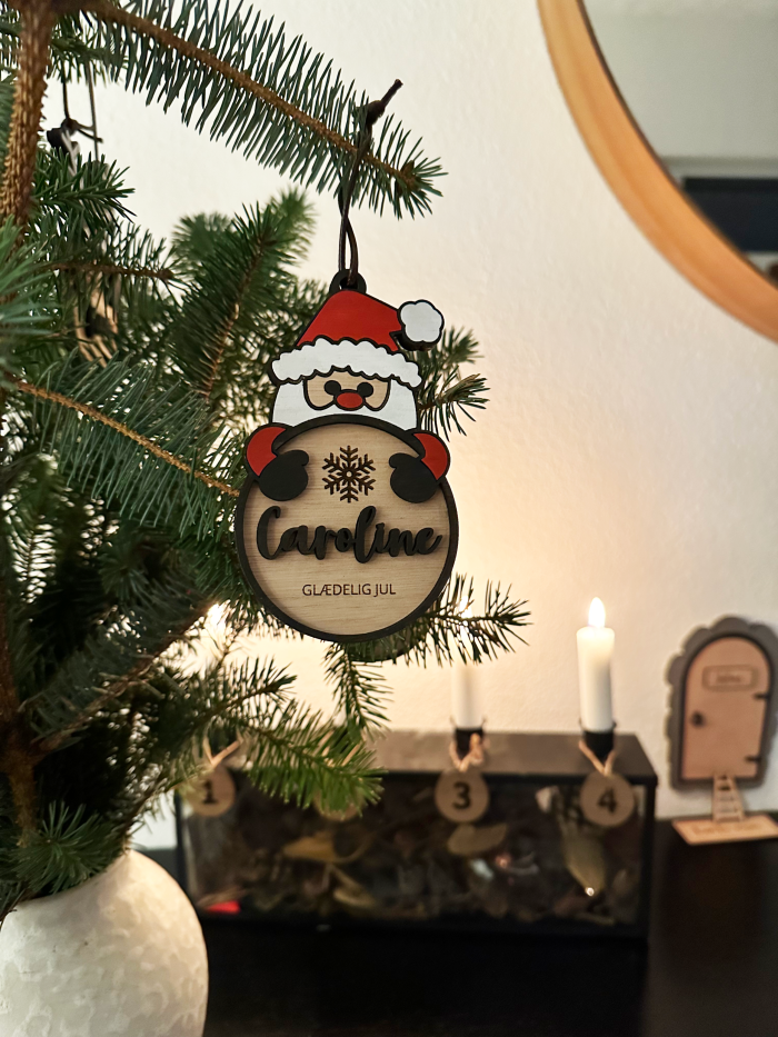 Julekugle med navn i træ, Julemand - Treend.dk