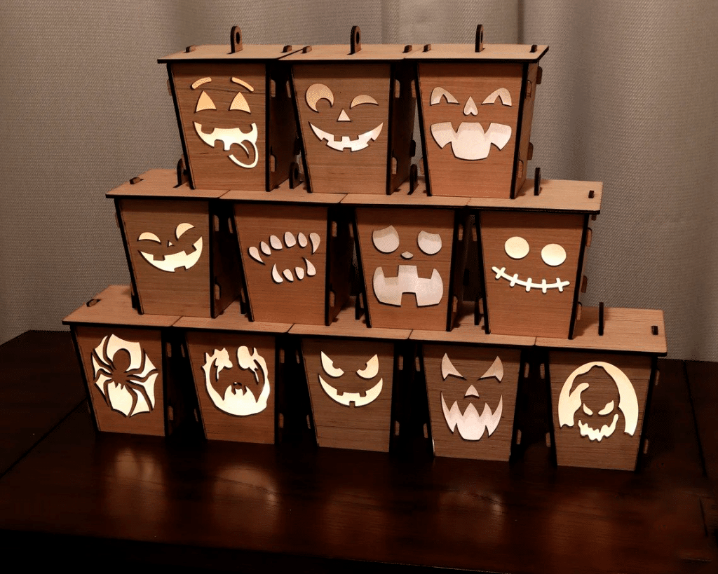 Halloween lanterne i træ, 12 designs - Treend.dk