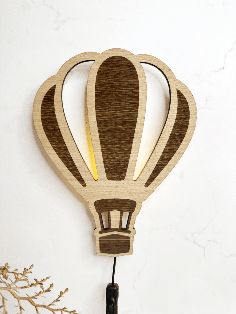 Luftballon lampe i træ - Treend.dk, personligt design